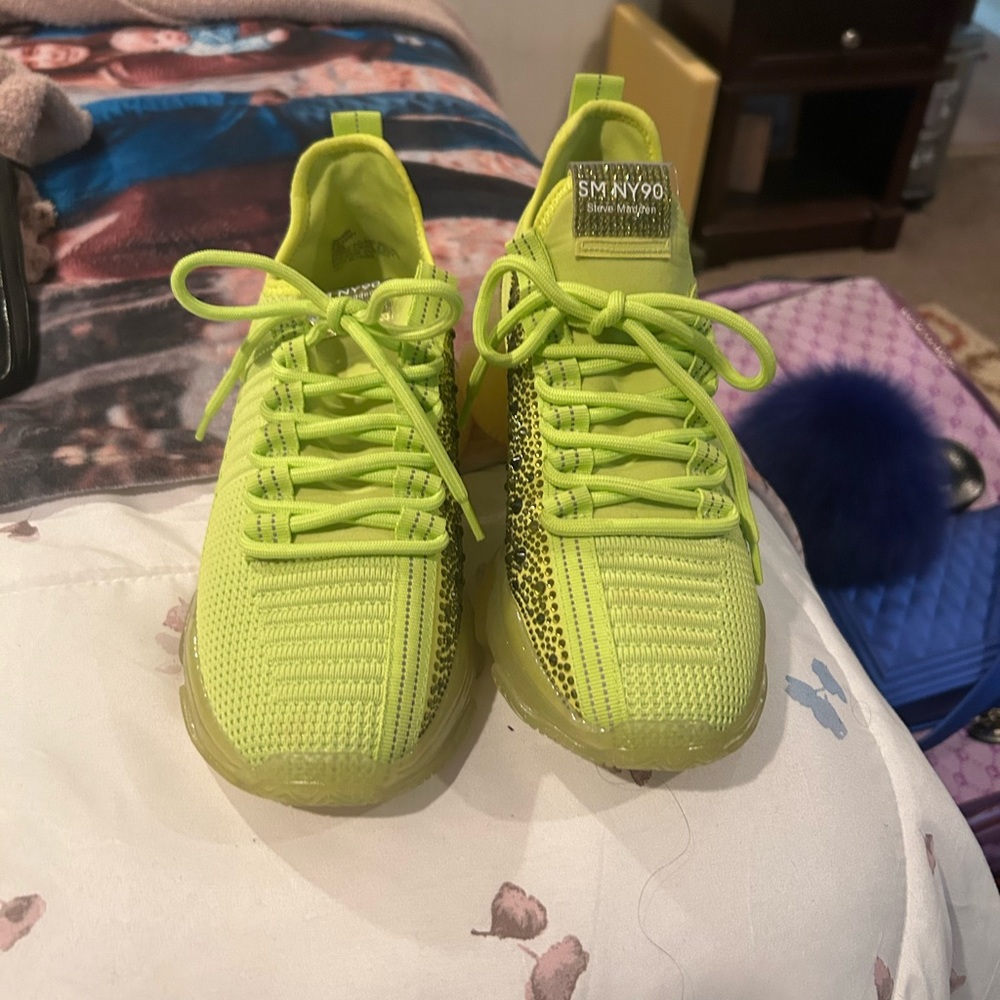 Women’s Steve Madden sneakers